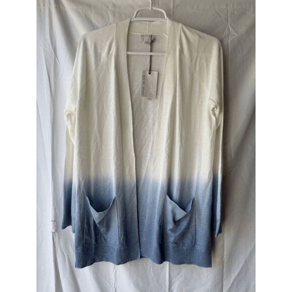 Barefoot Dreams Luxeblend Ombre Raglan Cardigan in Faded Denim Size Small - Picture 1 of 3